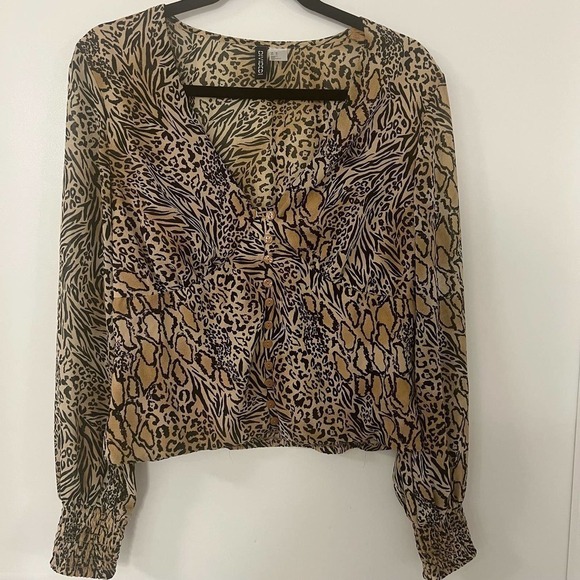 H&m Leopard Long Sleeve Blouse Size 12 - Picture 1 of 6